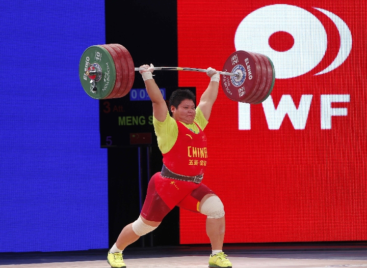 举重世锦赛孟苏平不敌老对手卡什丽娜夺得总成绩银牌