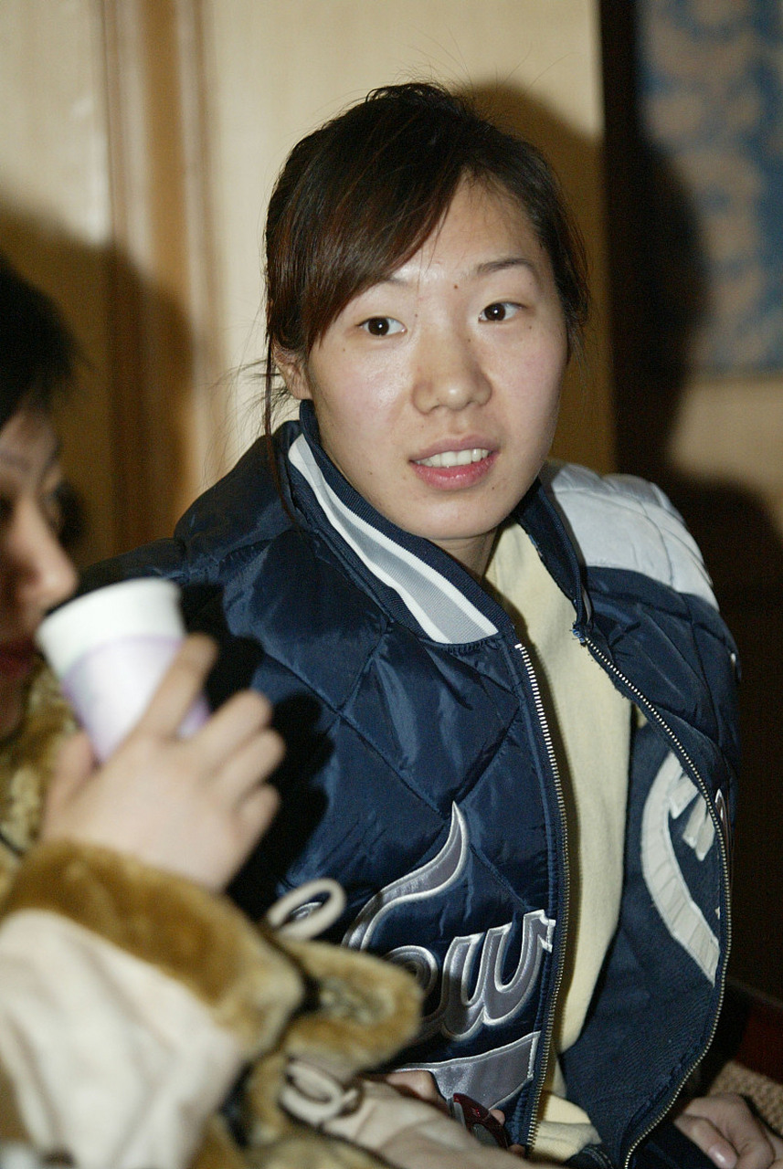 梁小梅汪周雨包揽三枚金牌# 今天,举国欢庆!