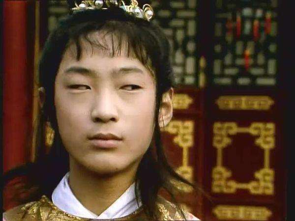 《红楼梦》作者写贾琮"黑眉乌嘴的",有什么用意?