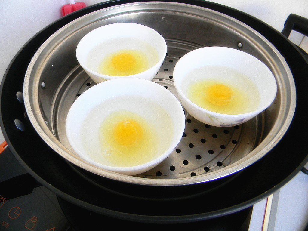 早餐不要吃水煮蛋了,一分钟教你完美荷包蛋的做法,好吃又好看