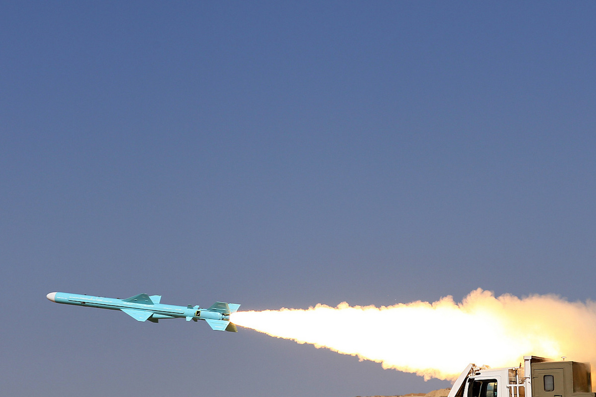 首款激光武器死光a震撼亮相,领先美西方15年,下一批