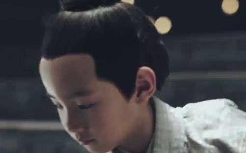 4月发文:孔融被抓后,9岁儿子没有惊慌依旧玩耍,说了8个字