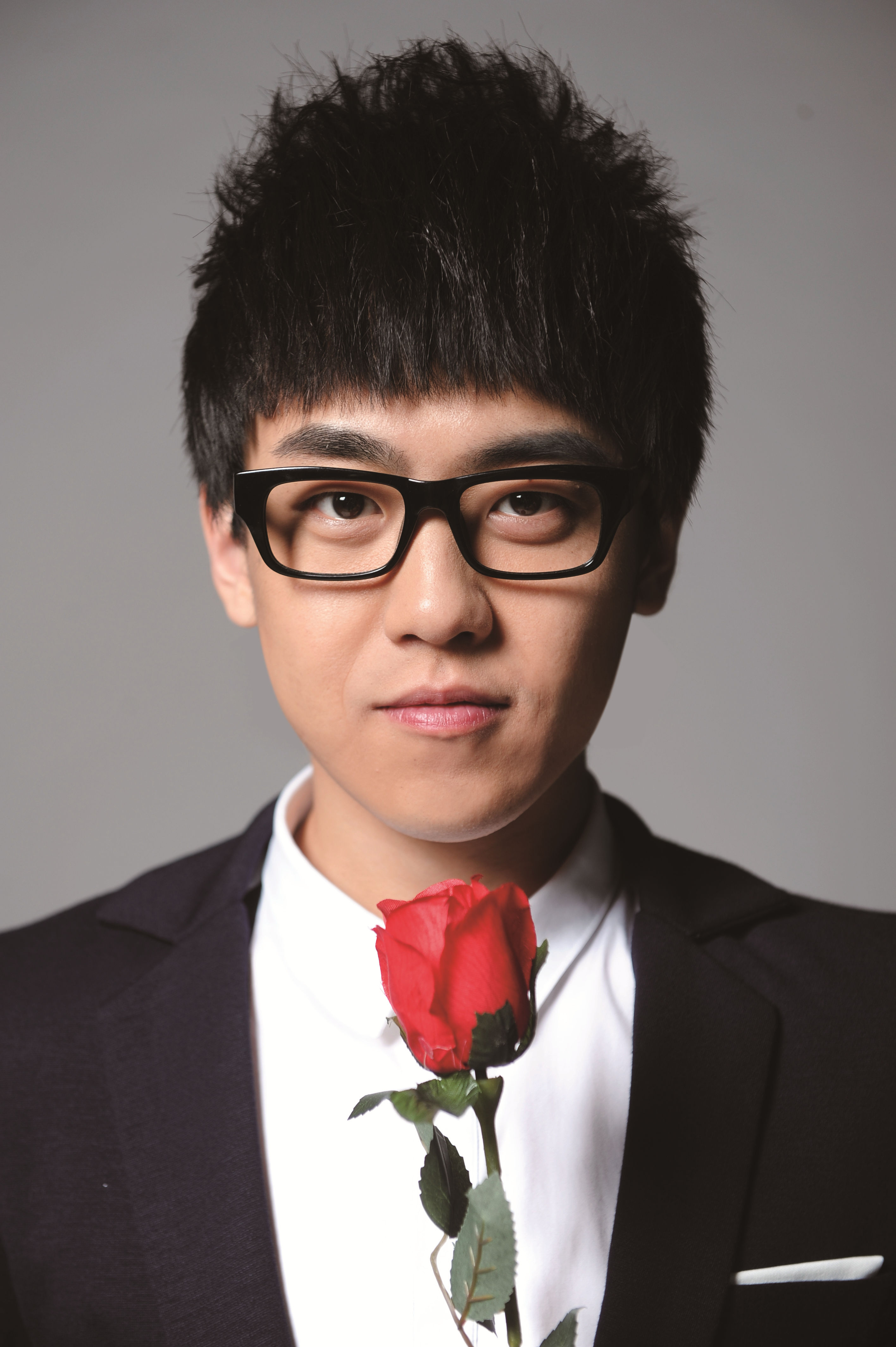 陈翔被曝劈腿江铠同,2010届快乐男声算是彻底凉了