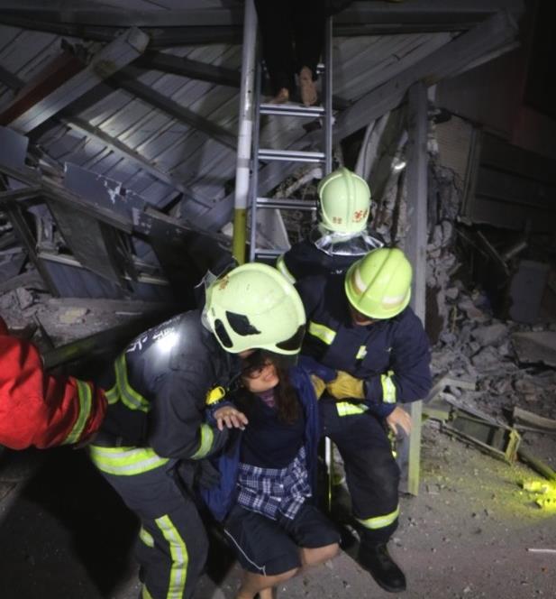 台湾花莲发生6.5级地震,已致4人遇难200余人受伤!