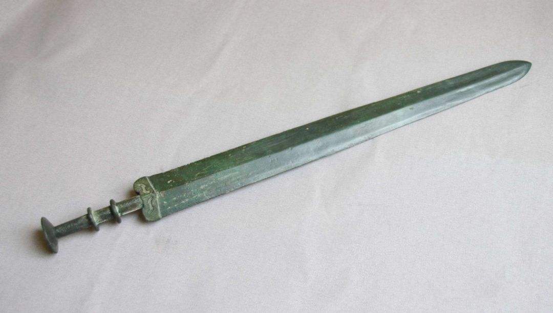 秦国青铜兵器图片
