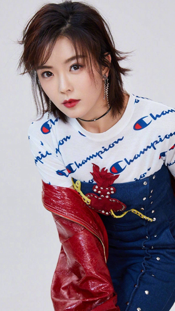 女神种丹妮,笑容清甜,眼睛有神,天使般的容颜,超赞!