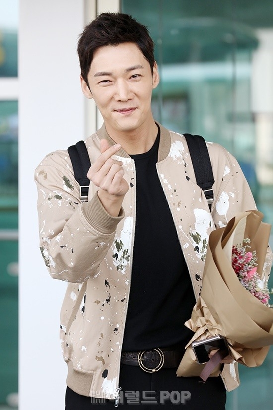 崔振赫演《皇后的品格》人气急升,粉丝为追星连婴儿都不顾?