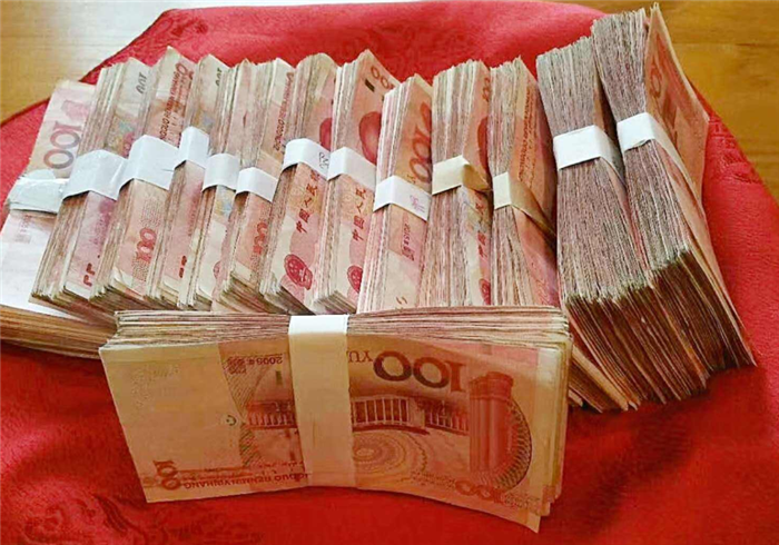 如果去银行存8000元,给存成800元,发现后找银行会承认吗?