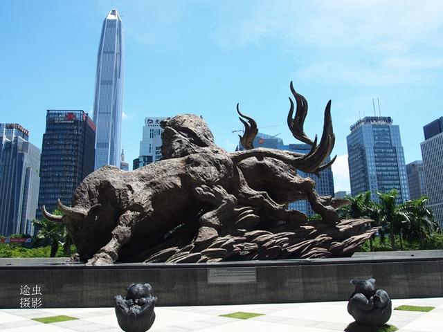 深圳证券交易所雕塑图片