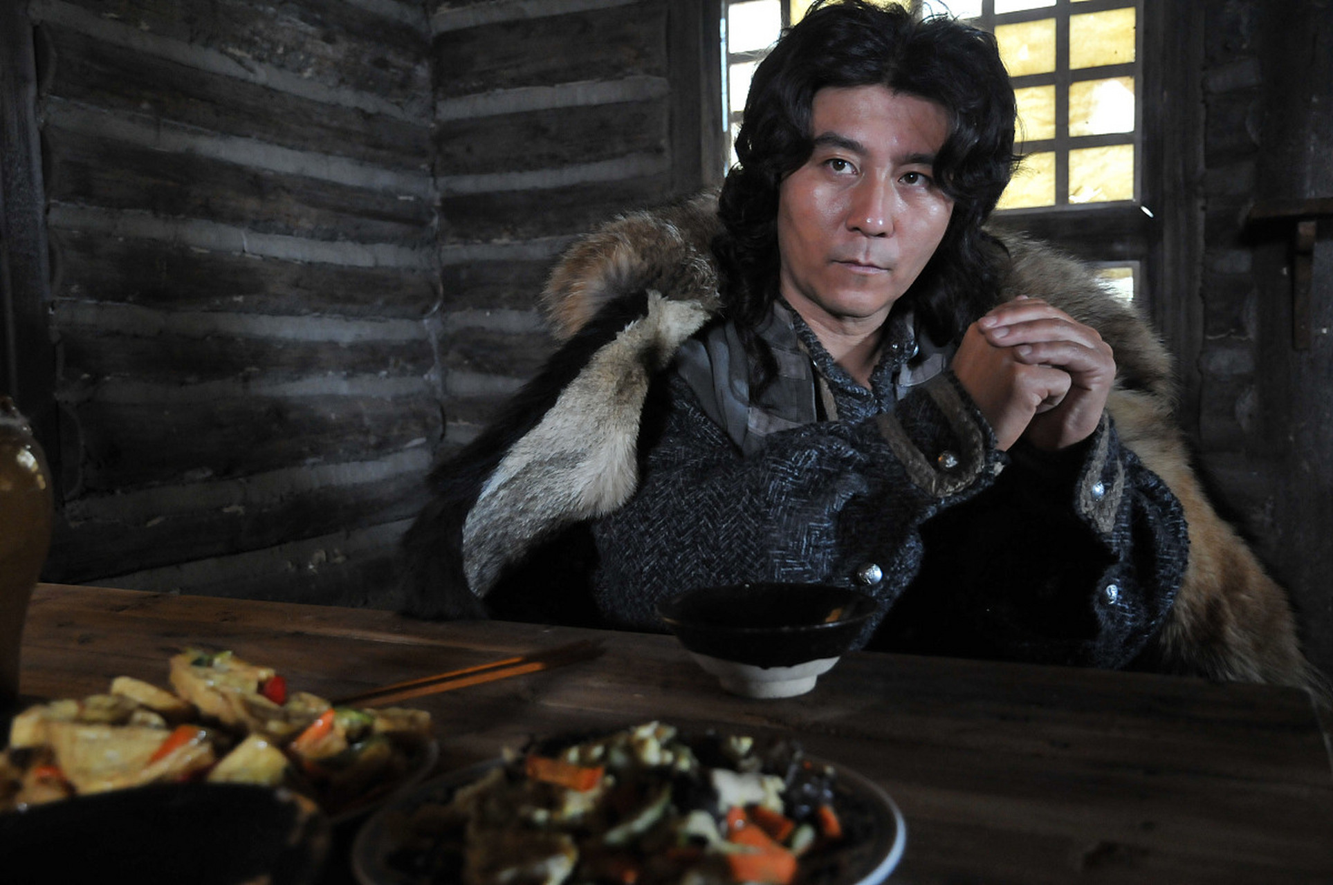 赵毅:演技独当一格,生活深情不悔  赵毅,一个演员的坚持和执着.