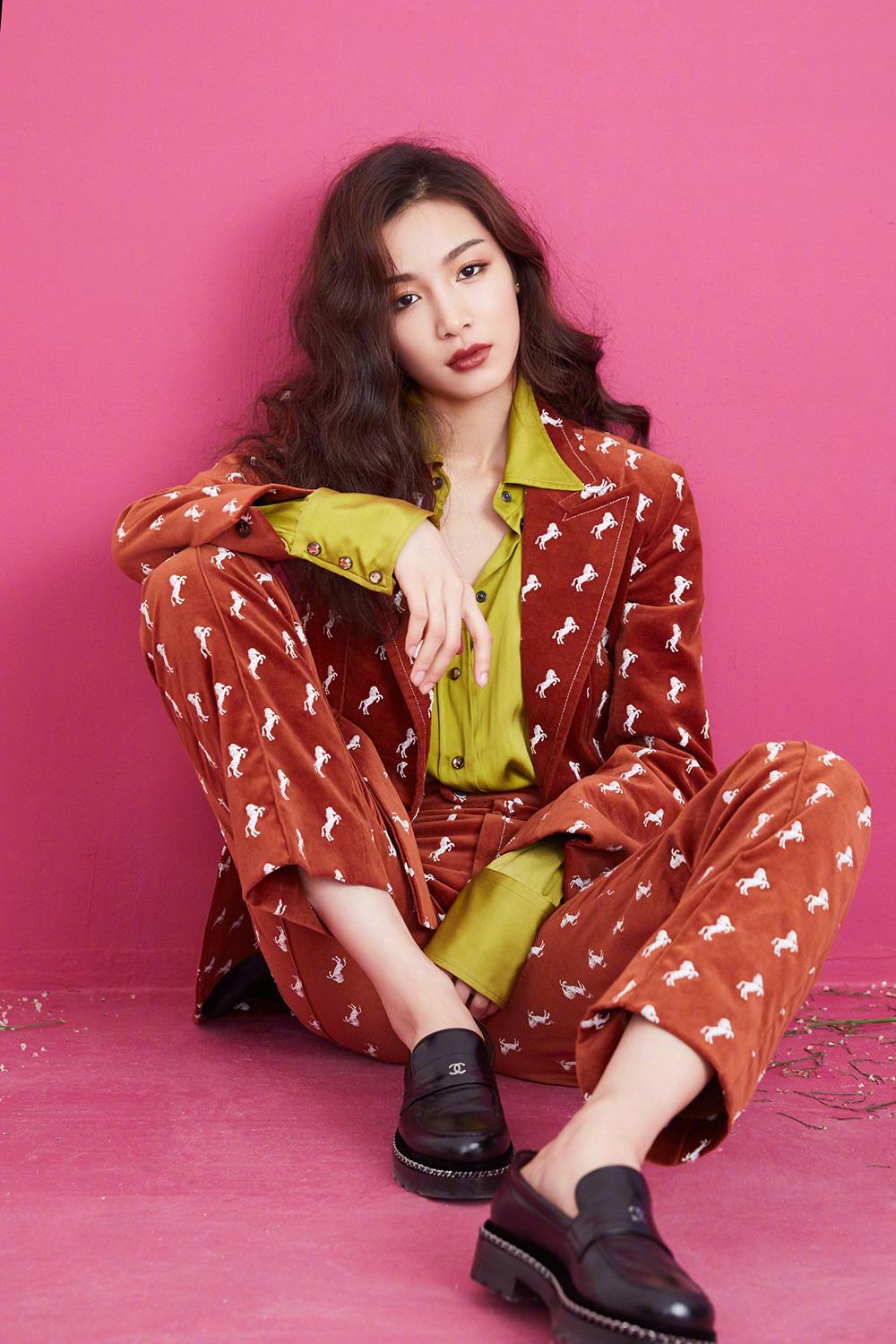 她是来自东北的女孩,出道仅仅3年,凭演技收获无数粉丝