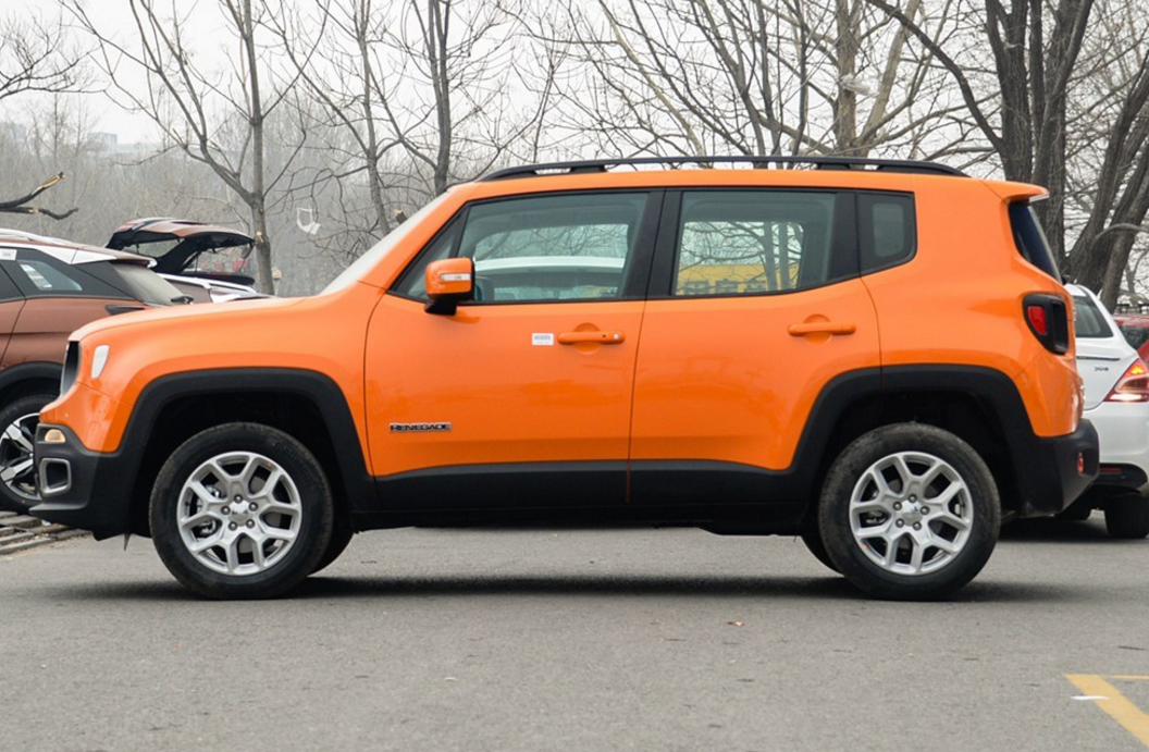 jeep广汽菲克自由侠车身设计比例协调,这款车毫无违和感