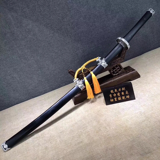 折叠花纹钢锻打-砂银太刀