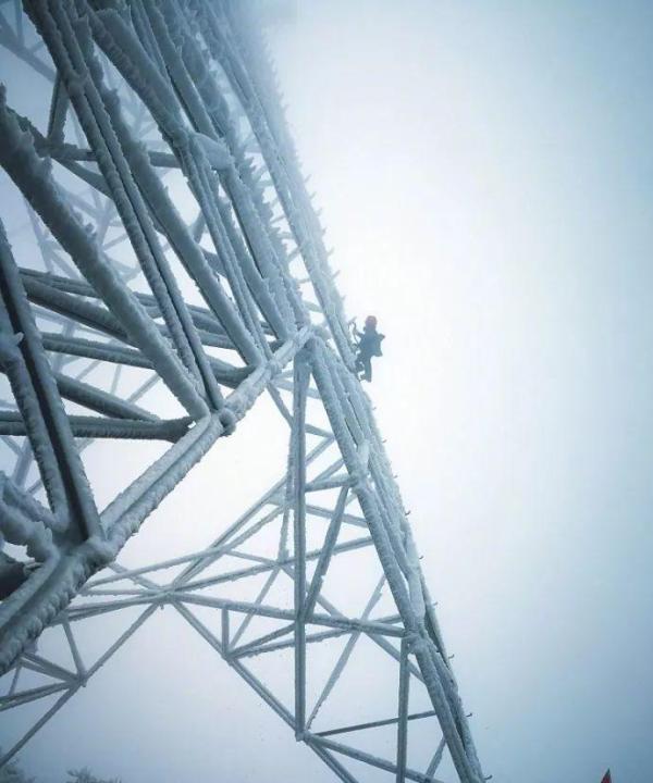 原来人冻成冰后身体反应是这样的……抖一次心疼一下