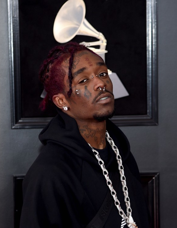 项链灵感来源自行车链,lil uzi vert格莱美大奖时尚造型