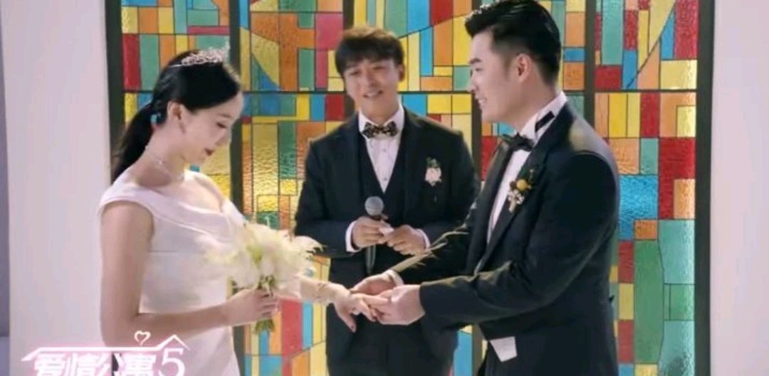 《爱情公寓5》曾小贤胡一菲cp终于结婚了 网友:多年等待没白费!