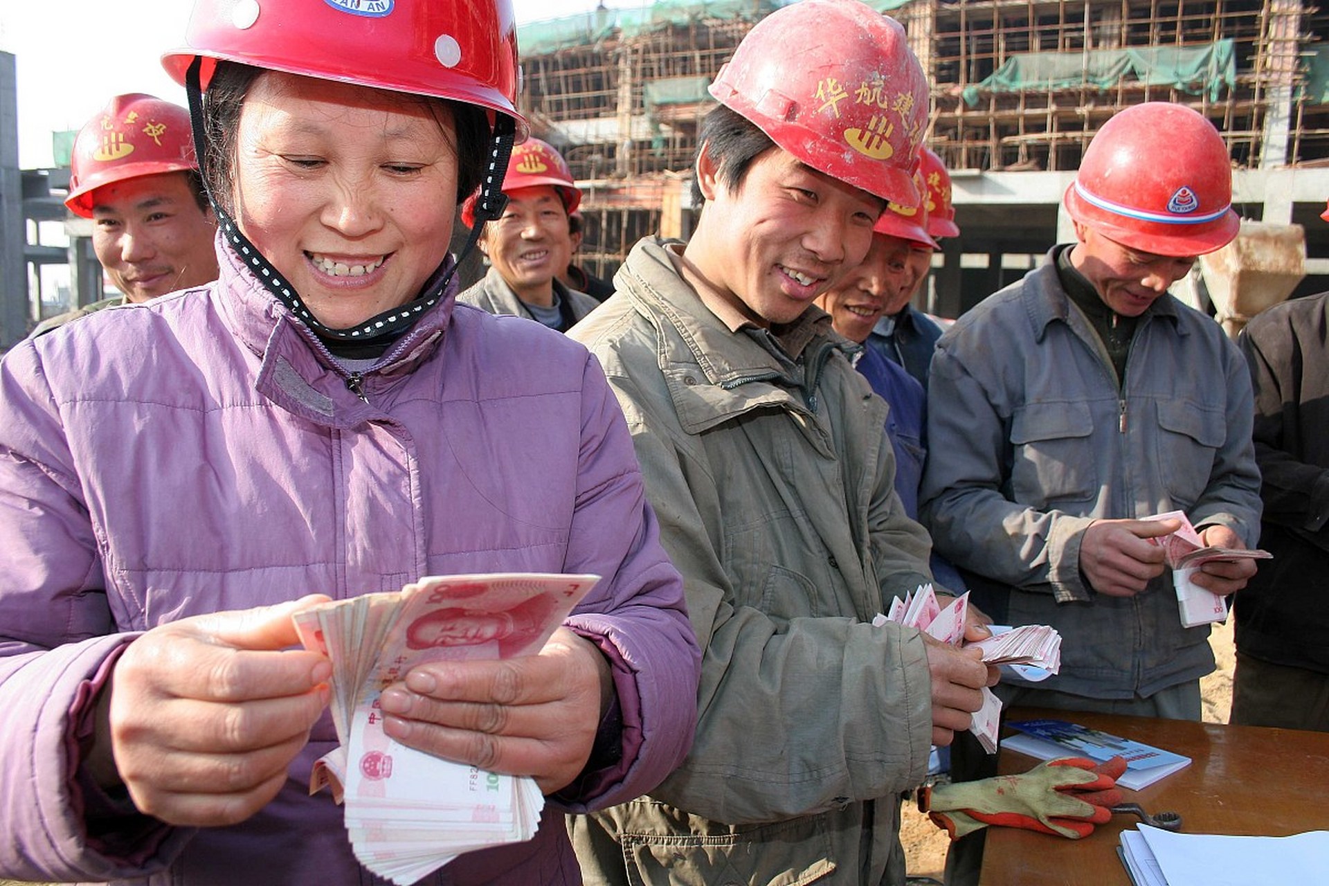 普通农民工的照片图片