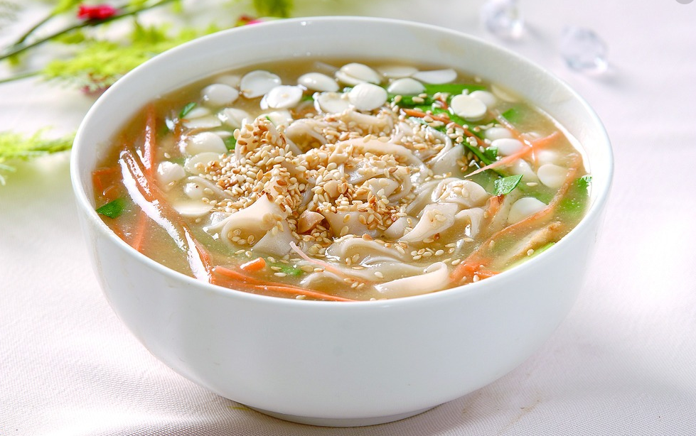 洛阳糊涂面,看到以后想到妈妈做得糊涂面,顿时热泪盈眶,天冷了,想家了