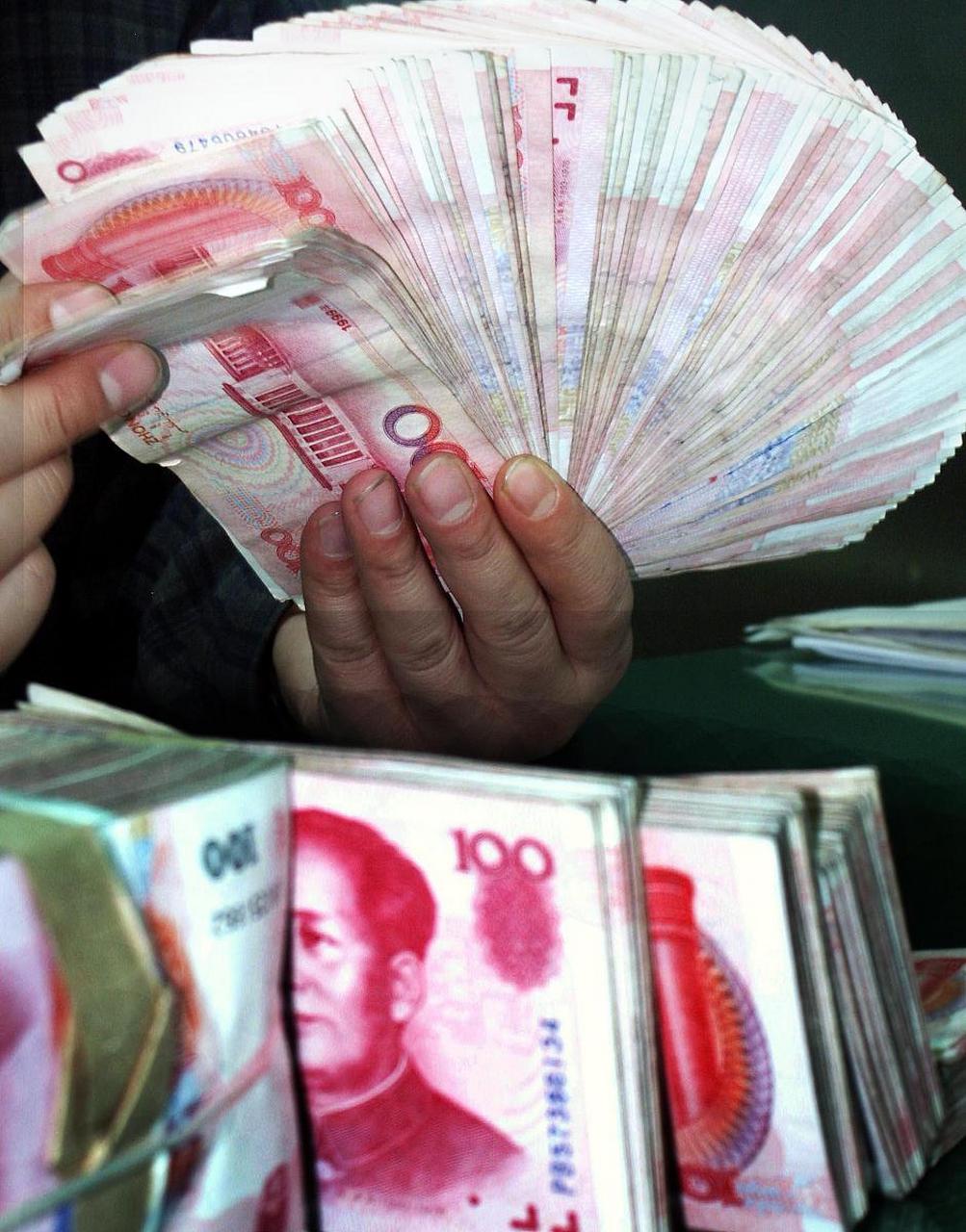 当你没有人民币霸权的时候全民发钱,那就是作死,因为你没办法让全世界