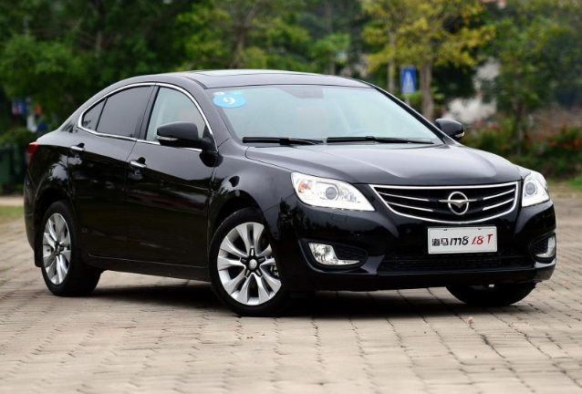 海马m8的车身长4845mm及轴距2800mm,可以提供不错的乘坐舒适性