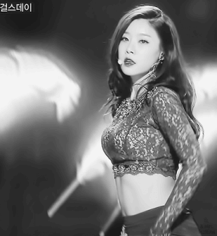 180527《something》时期素珍眼神太性感 曾被要求要克制一点?