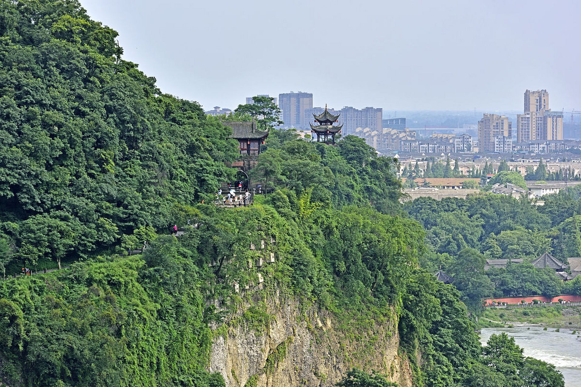 三明麒麟山公园,绿意盎然的山城画卷  每当提起三明,我总会想起那座