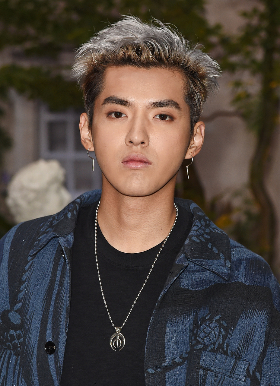 吴亦凡不愧是文艺圈顶流,只要有关他的消息,不管是正面的还是负面的