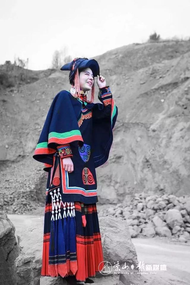 民风民俗 | 一睹为快!一场近50万人围观的彝族婚礼是这样的