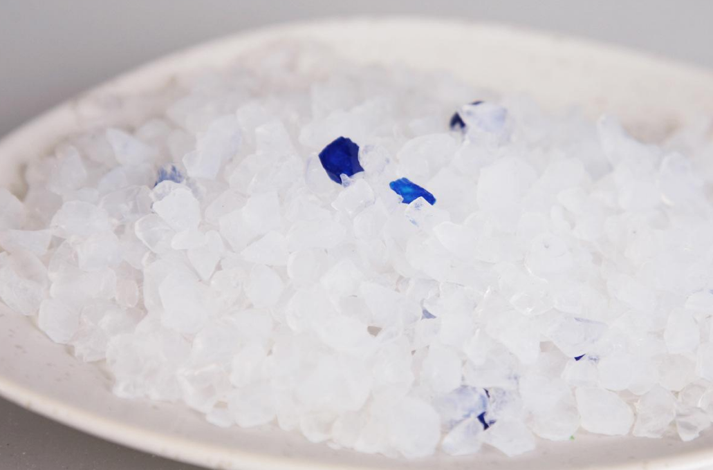 猫咪小知识:水晶猫砂好用吗?水晶猫砂适合什么年龄猫咪用?