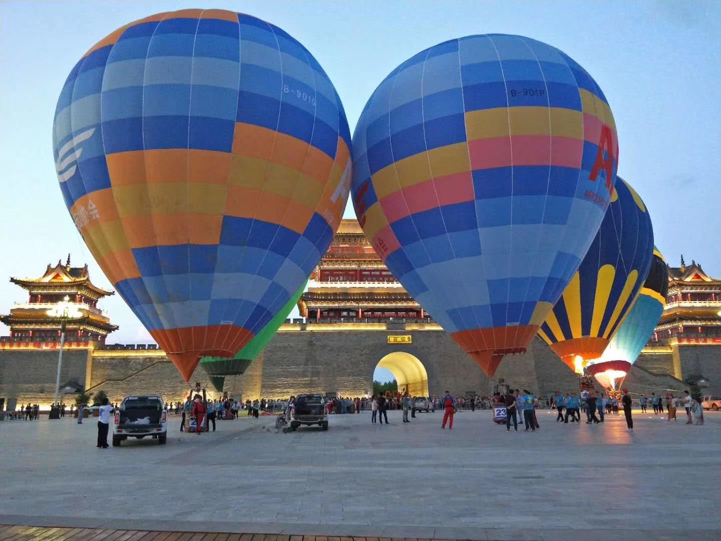 多彩盐池 我心飞翔 2019中国热气球俱乐部联赛在宁夏盐池举办