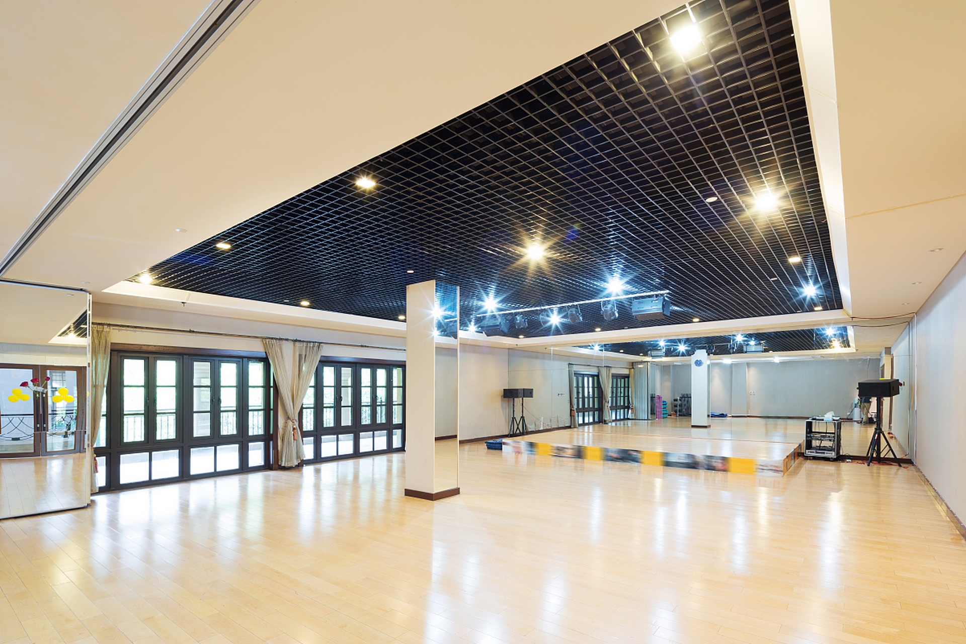 9578舞蹈房装修秘籍来啦～想提升教学质量?