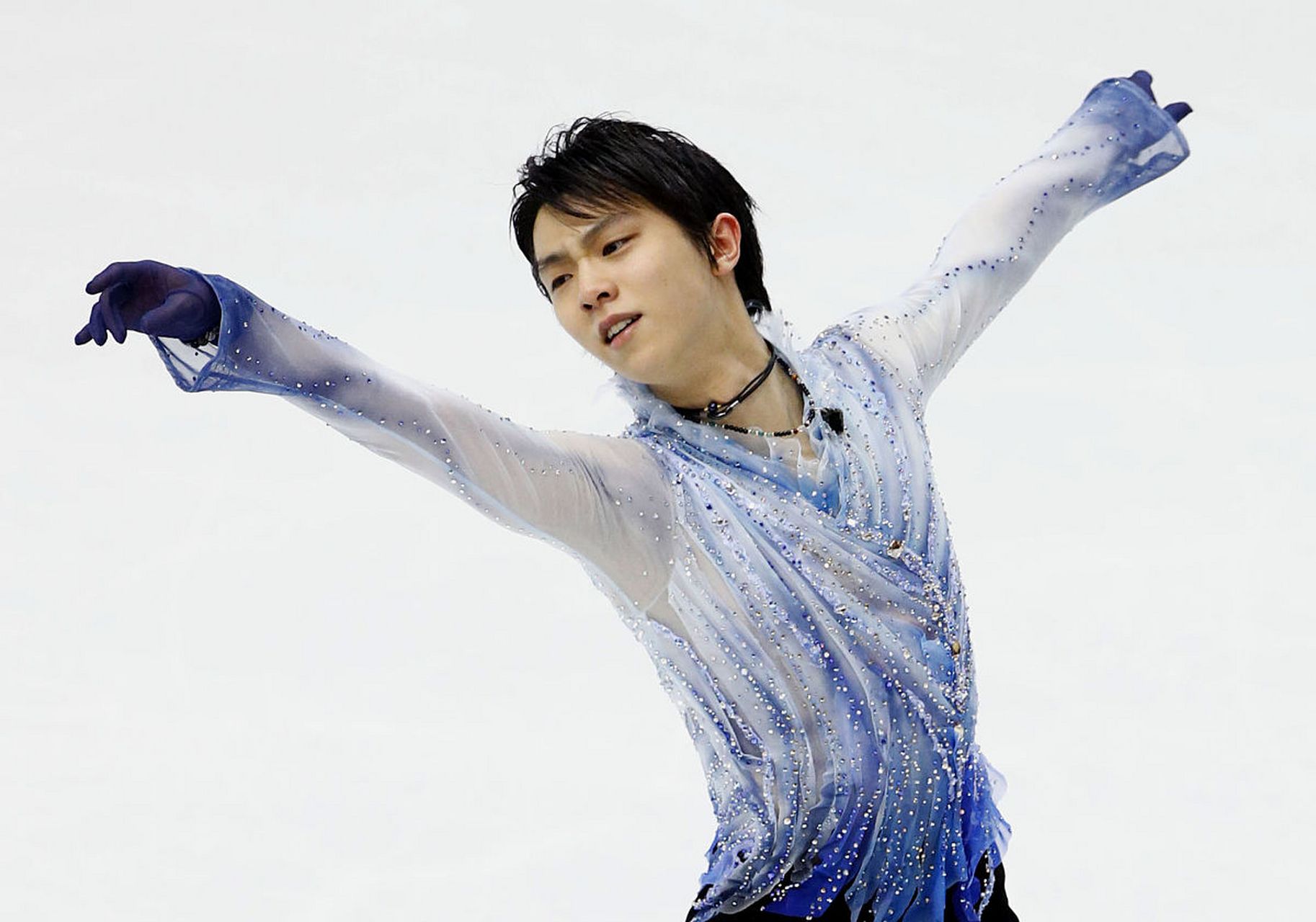 日本花滑名将羽生结弦结婚又离婚,婚姻仅维持105天,为了家人免受慈排