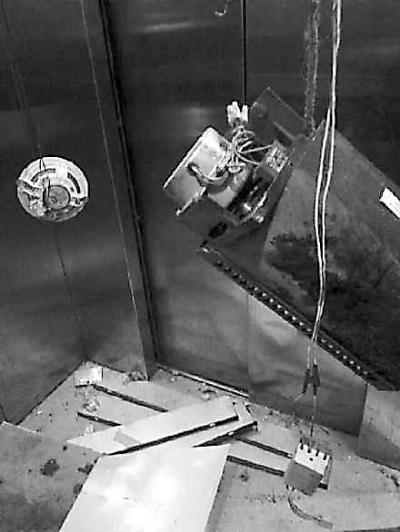 假如电梯突然下坠,人在落地前跳起来能免受伤害吗?看完涨知识了