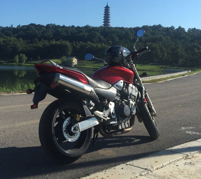 车友晒出他的老车,末代本田cb919大黄蜂,市面罕见