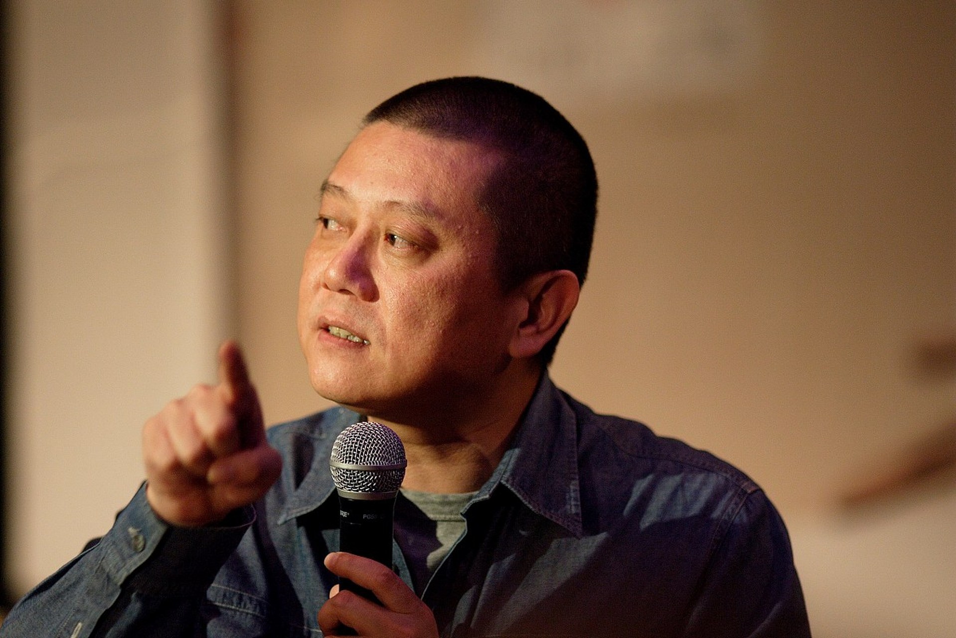 这让人不禁想到,难道是因为王朔红颜知己太多了吗?