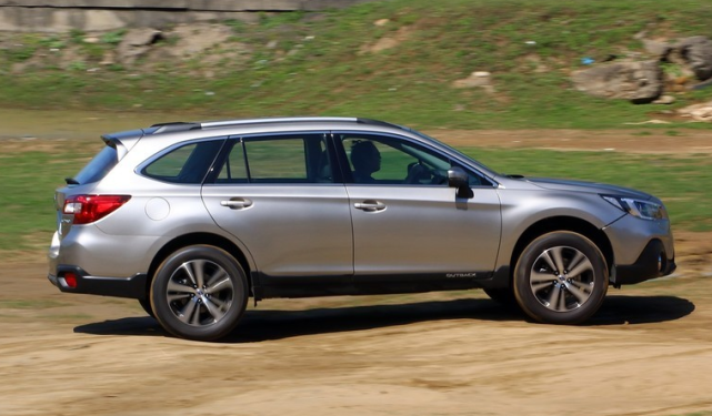 2020款斯巴鲁傲虎亮相!2.5升动力 全时四驱,空间比帕萨特还宽裕