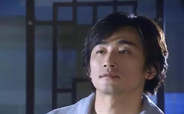 52岁车仁表近照,身材挺拔肌肉满满,网友说他还是季东阳的模样