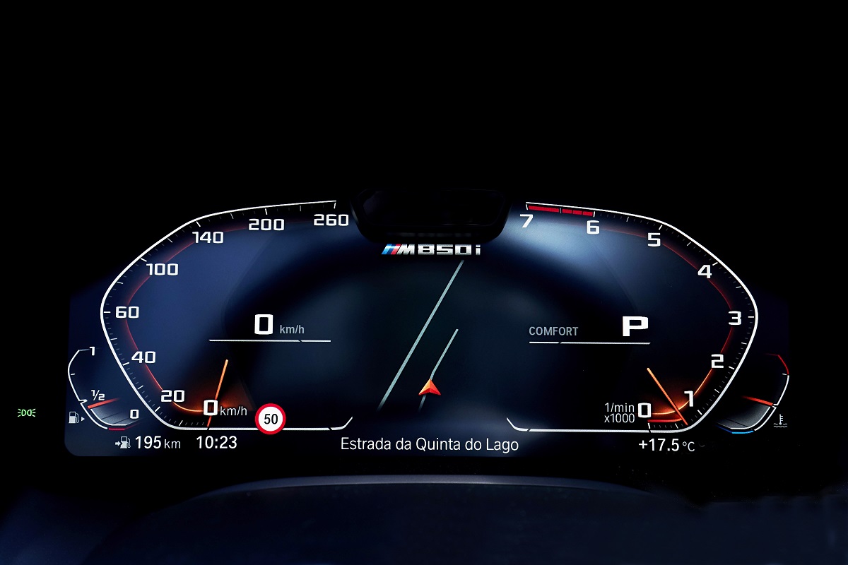 台湾道路试驾最新一代宝马m850i xdrive敞篷版感受如何