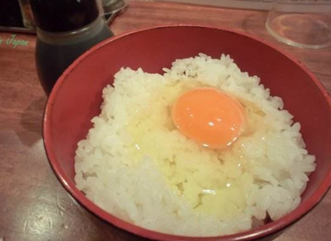 日本的生鸡蛋拌饭,品尝过之后,让我吃的留下了眼泪