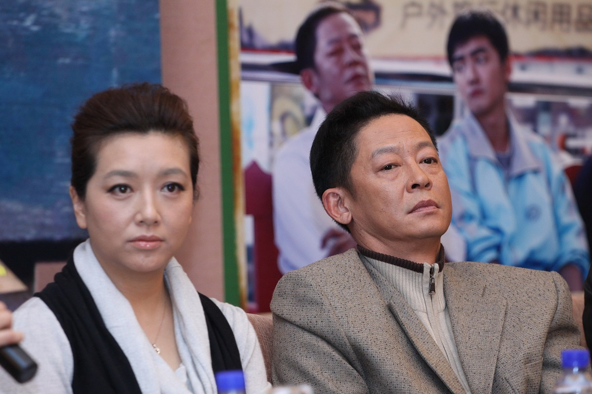 有一次,王志文和江珊出去吃饭,喝了几杯黄汤,他问江珊:"我们演夫妻20