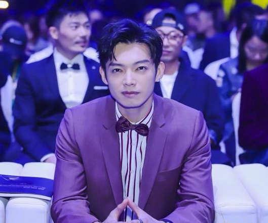 辰亦儒现身《吐槽大会》,回应兄弟情时更是金句频出