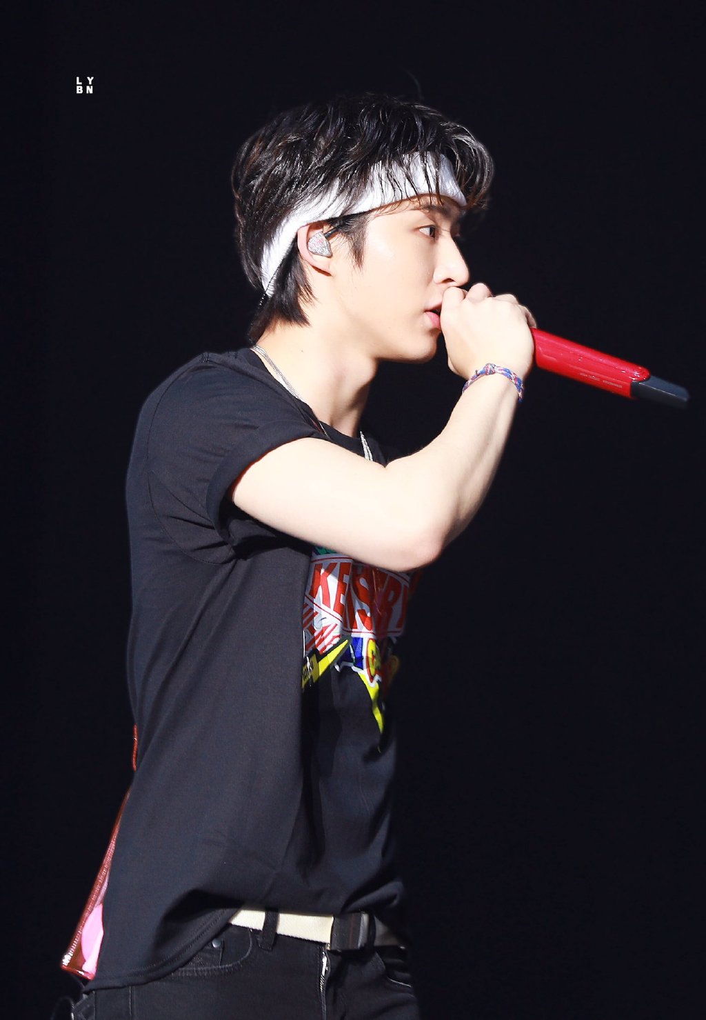 韩国男团ikon队长金韩彬吸毒!但警方还未展开调查!