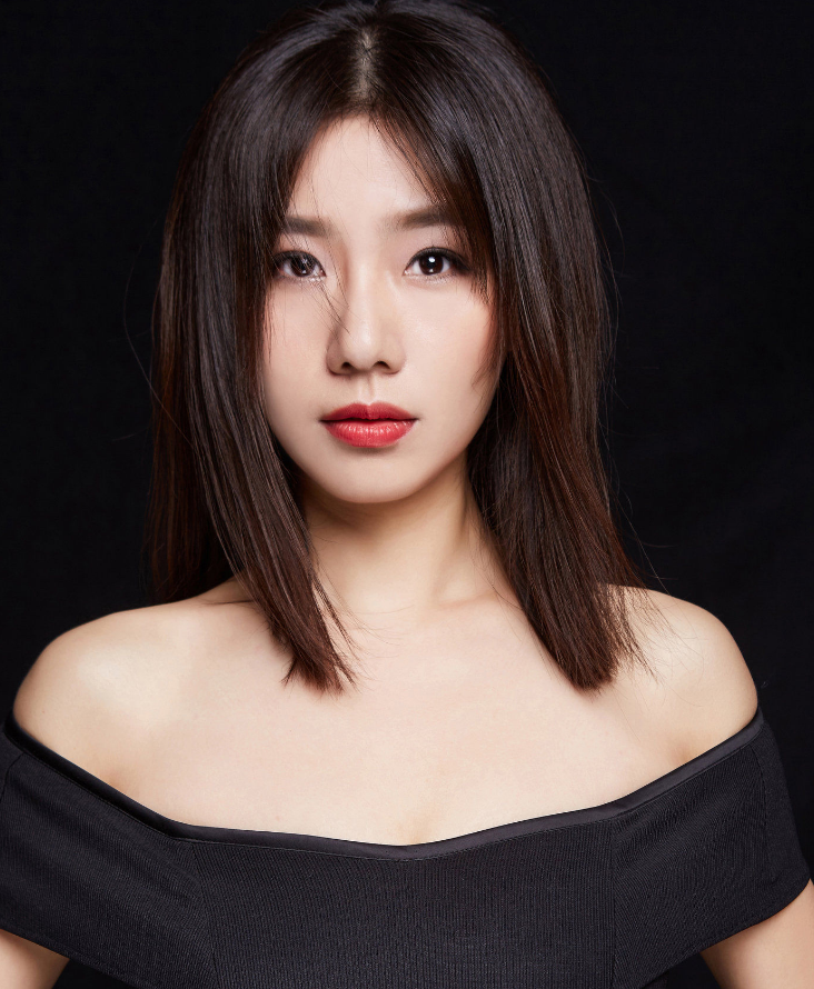 芦菲,1985年12月20日出生于湖北武汉,中国女演员,毕业于澳大利亚迪肯