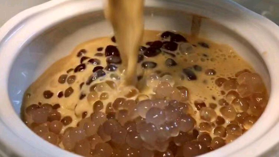 奶茶最简单的做法,奶香浓郁,再也不用去外面买了