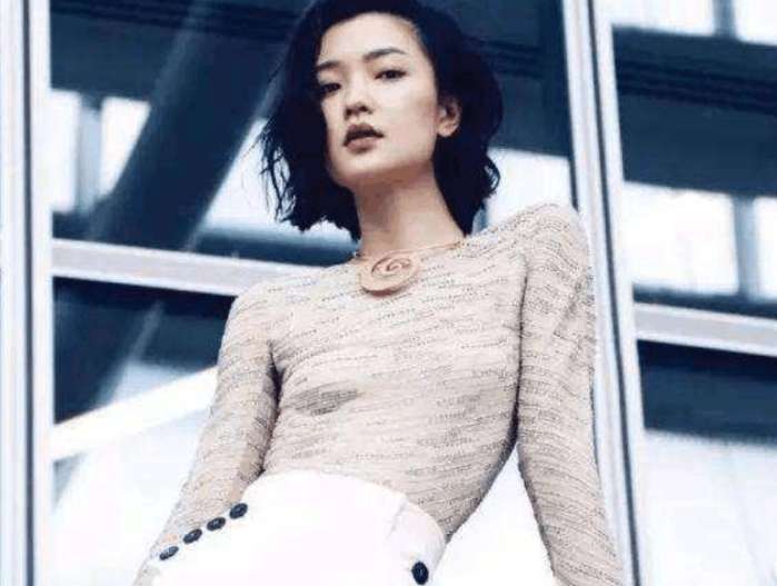 超模杜鹃恋情曝光,和男友甜蜜同居?网友:感觉是她爸爸!