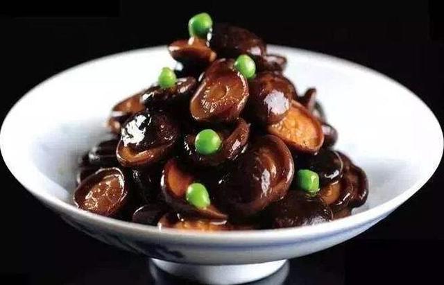 卤香菇,原汁原味,风味清鲜,味道浓而不腻,淡而不薄,口感鲜香