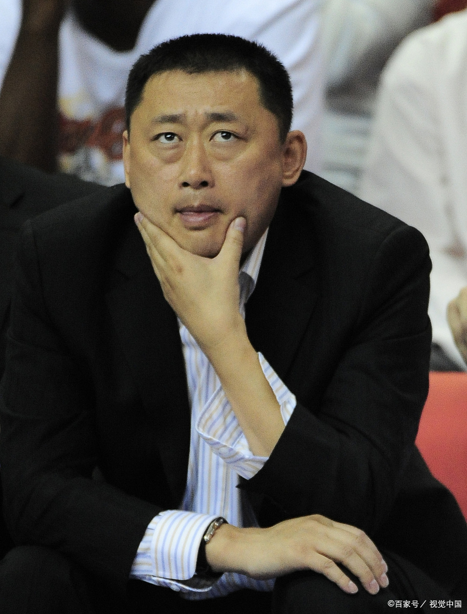 王建军再就业福建美女董事长伍佰兰告诉记者凯撒的合同已到期