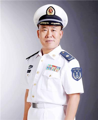 歪嘴反派专业户 不曾想是海军大校 享受正师级待遇 妻子更是厉害