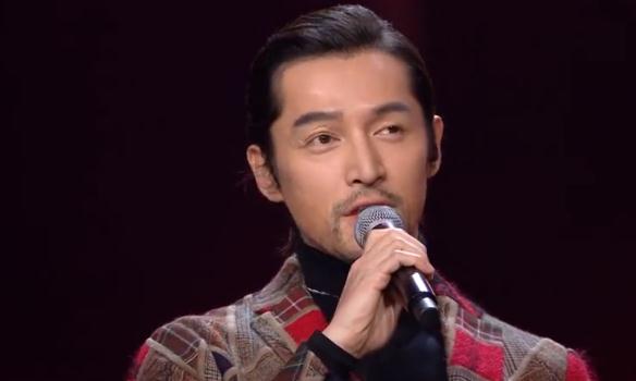 双11晚会胡歌大背头口字胡实力抢镜,除了演员另一重身份也被揭晓