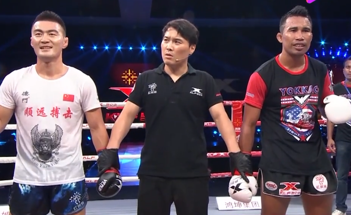 杨茁发挥全部实力,击败泰国强势选手,稳获金腰带!